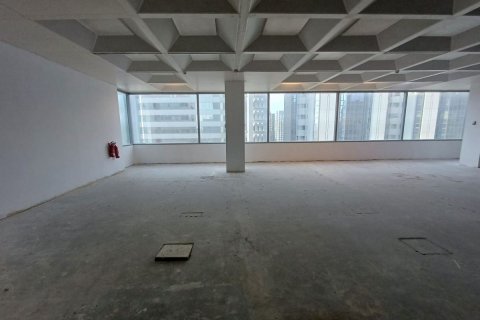 331مربع، مكتب في Hamdan Street, الإمارات العربية المتحدة رقم 79140 8