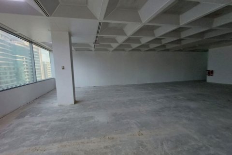 331مربع، مكتب في Hamdan Street, الإمارات العربية المتحدة رقم 79140 12