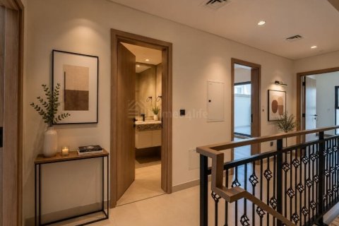 Townhouse de 4 dormitorios en Damac Lagoons, UAE No. 166434 8