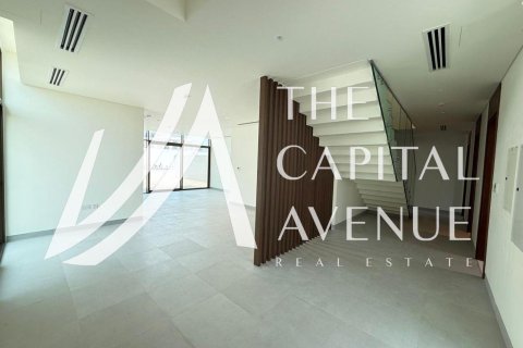 Villa de 4 dormitorios No. 120067 3