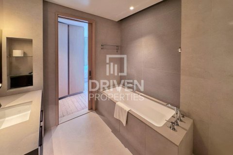 Квартира с 3 спальнями в Vida Residences Dubai Mall, ОАЭ №193107 17