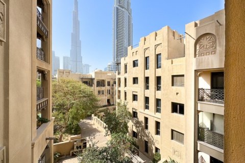 Apartment de 2 dormitorios en Old Town, UAE No. 148149