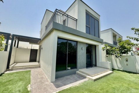 Villa de 4 dormitorios en Dubai Hills Estate, UAE No. 148150