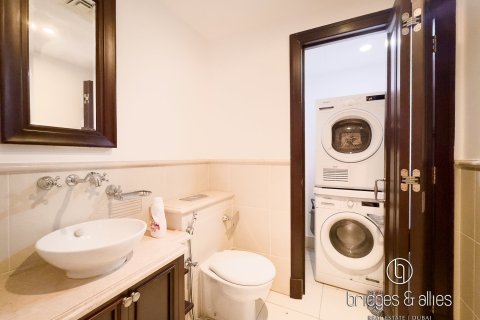 2 bedrooms Apartment in Old Town, UAE No. 163766 3