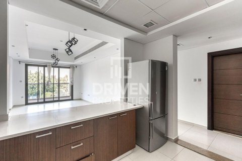 2 bedrooms Apartment in Umm Al Sheif, UAE No. 193686 12
