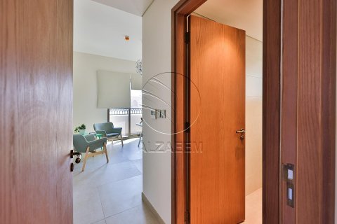 Villa de 5 dormitorios en Khalifa City, UAE No. 91570 9