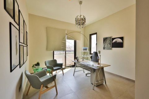 Villa de 5 dormitorios en Khalifa City, UAE No. 91570 8