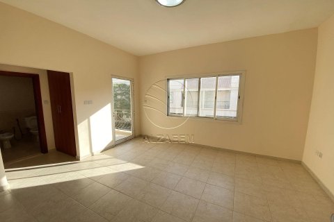 Villa de 4 chambres à Abu Dhabi, UAE No. 91569 14