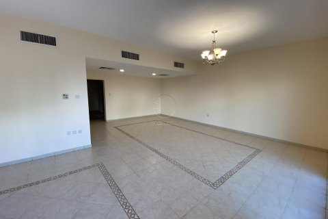 Villa de 4 chambres à Abu Dhabi, UAE No. 91569 3