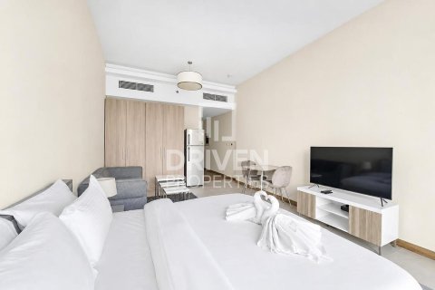 Studio Apartment in SOL Bay, UAE No. 204431 7