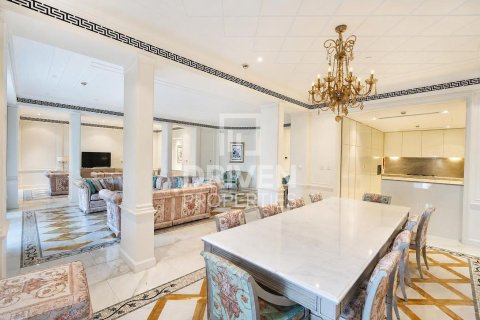 Дуплекс с 3 спальнями в Palazzo Versace, ОАЭ №189867 7