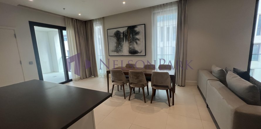 3 bedrooms Apartment in Doha, Qatar No. 57405