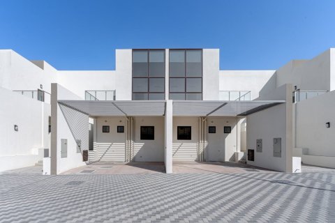 Townhouse de 3 dormitorios en District 11, UAE No. 155224 4
