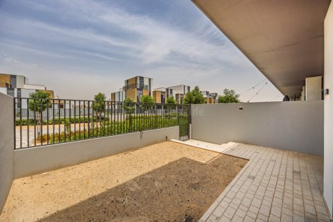 3 bedrooms Townhouse in Mudon, UAE No. 155219 12