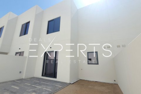 Townhouse de 2 dormitorios en  Yas Island, UAE No. 55407 4