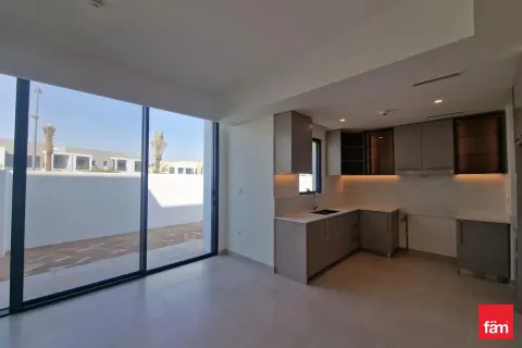 4 bedrooms Villa in Dubai, UAE No. 164469 11