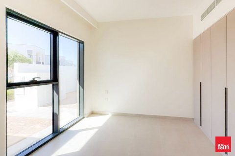 4 bedrooms Villa in Dubai, UAE No. 164471 6