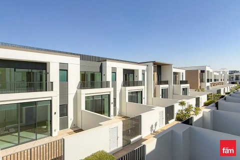 4 bedrooms Villa in Dubai, UAE No. 164471 17