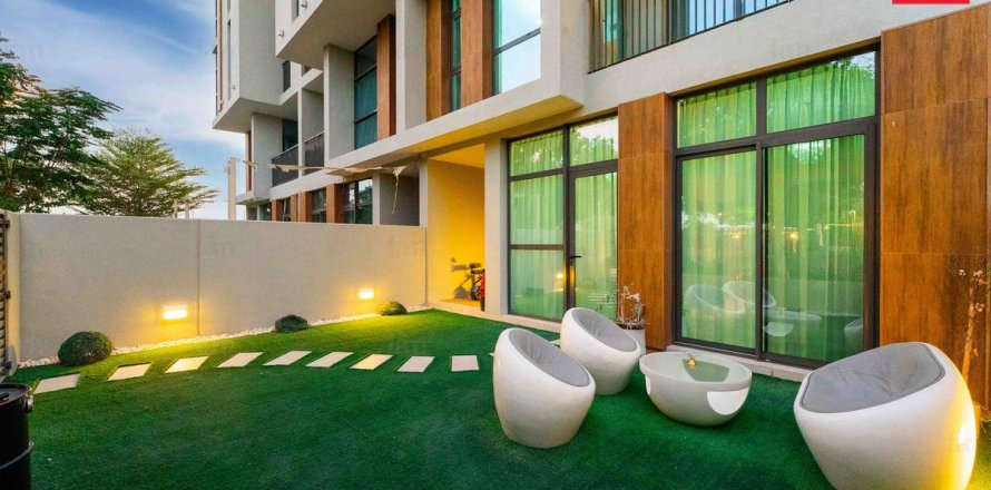 Apartment de 2 dormitorios en Dubai, UAE No. 145545