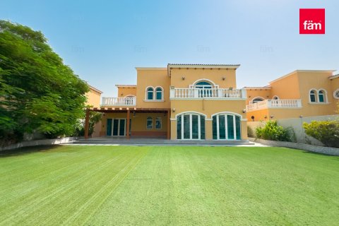 Villa de 5 dormitorios  No. 116029 2