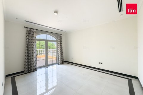 Villa de 5 dormitorios  No. 116029 27