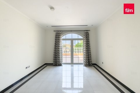 Villa de 5 dormitorios  No. 116029 23