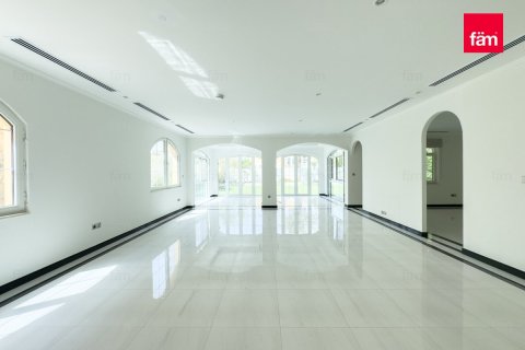 Villa de 5 dormitorios  No. 116029 8