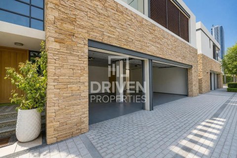 5 غرفة نوم  فيلا في Sobha Hartland, الإمارات العربية المتحدة رقم 200472 28