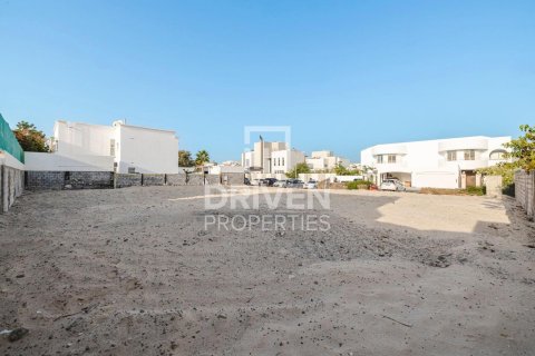 1117.62m² Land in Umm Suqeim, UAE No. 200474 8