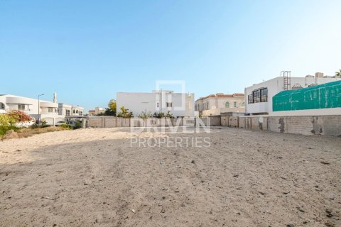 1117.62m² Land in Umm Suqeim, UAE No. 200474 5