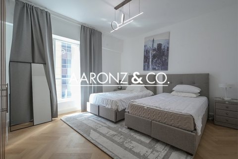 Квартира с 2 спальнями  №132819 10