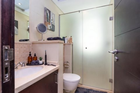Вилла с 4 спальнями в Jumeirah Islands, ОАЭ №205780 12