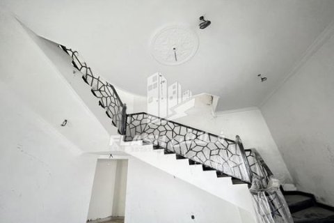 4 غرف نوم فيلا  رقم 124540 9