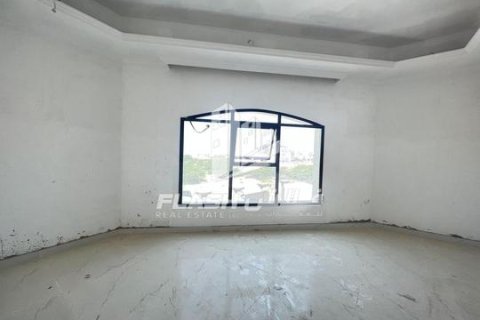 4 غرف نوم فيلا  رقم 124540 10