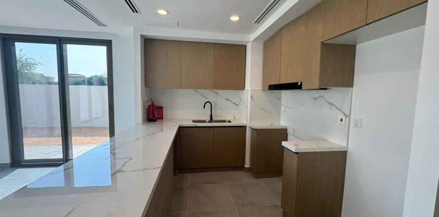 3 غرف نوم تاون هاوس  رقم 123316