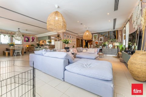 4 غرف نوم فيلا  رقم 123321 9