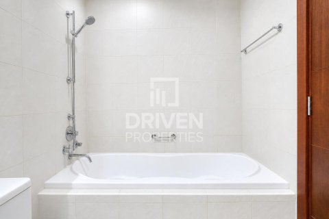 Appartement de 1 chambre à Standpoint Towers, UAE No. 204733 9