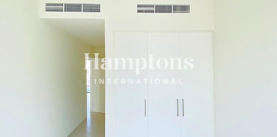 Villa de 4 chambres à Dubai South (Dubai World Central), UAE No. 144203