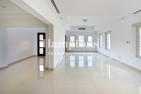 5 bedrooms Villa in Dubai Science Park, UAE No. 144207