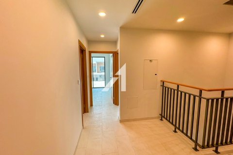 4 bedrooms Townhouse in Dubai Land, UAE No. 142276 20