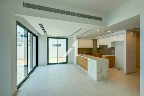 4 bedrooms Townhouse in Dubai Land, UAE No. 142276 11