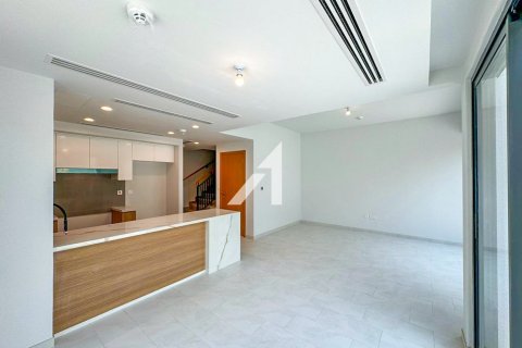 4 bedrooms Townhouse in Dubai Land, UAE No. 142276 4