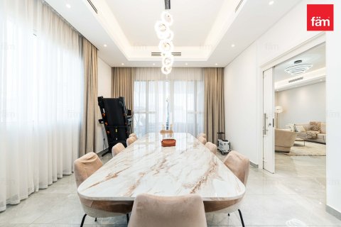 5 bedrooms Villa in Dubai, UAE No. 186358 10