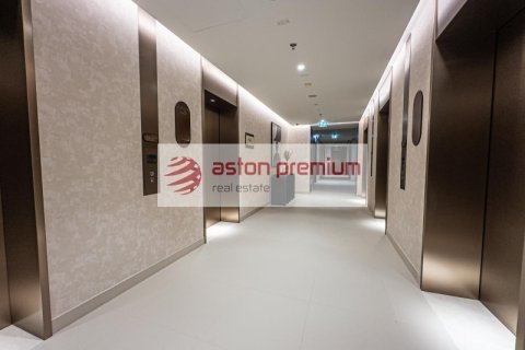 Квартира с 2 спальнями в EMAAR Beachfront, ОАЭ №186359 28