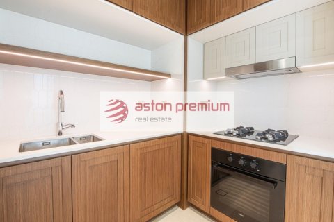 Квартира с 2 спальнями в EMAAR Beachfront, ОАЭ №186359 7