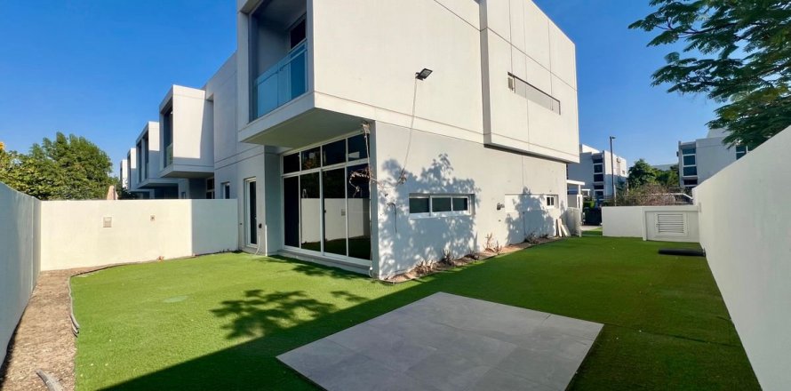 3 غرف نوم تاون هاوس  رقم 131238