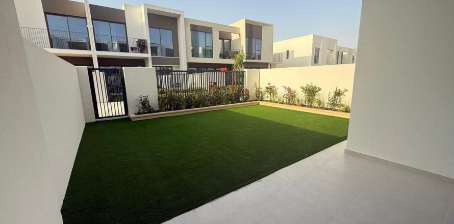 3 bedrooms Townhouse  No. 131236