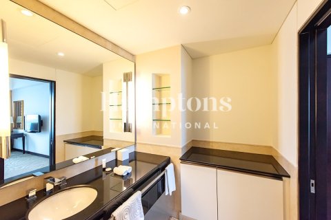 Квартира с 1 спальней в The Address Dubai Marina, ОАЭ №186871 10