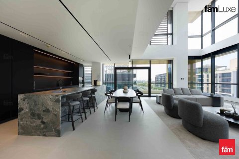 Apartment de 4 dormitorios en Al Wasl, UAE No. 125497 17