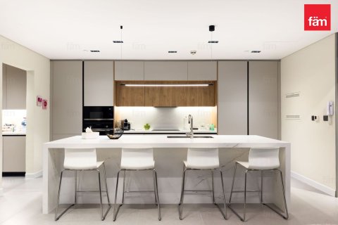 Квартира с 3 спальнями  №125495 3